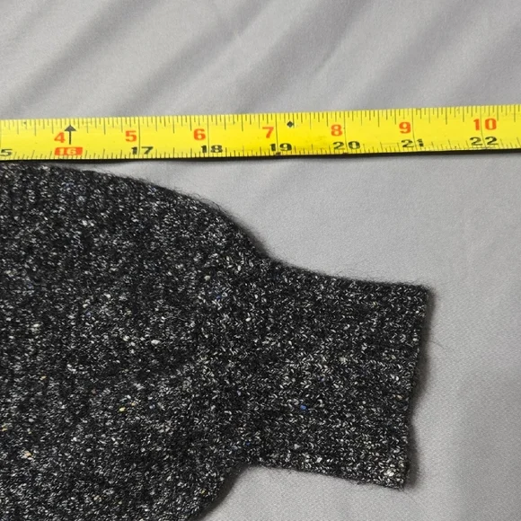 Joie Sz Medium Womens Black and Cream Crew Neck Sweater - Picture 8 of 9